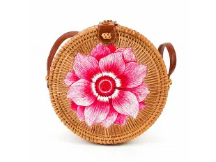 Стилна дамска чанта от ратан - цвете Стилна дамска чанта от ратан - цвете