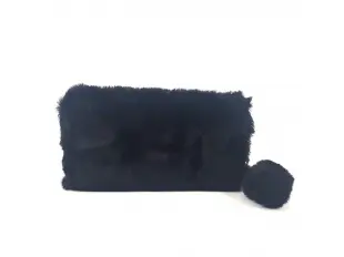 Черно портмоне с пух