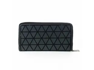 Интересно портмоне хамелеон с цип