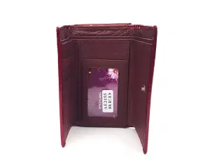 Червено дамско портмоне лак естествена кожа