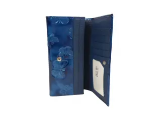 Синьо лачено портмоне с пеперуди