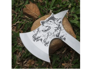 Брадва вълк - инструмент за оцеляване с калъф