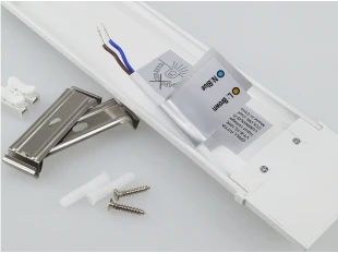 Плоска LED лампа със студено бяла светлина 120см - двуредна луминесцентна 