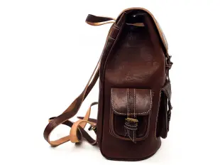 Качествена раница от естествена кожа