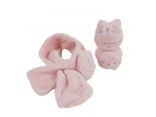 Светло розови ушанки с шал - Bella